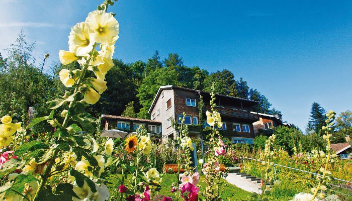 Haus des A. Vogelzentrum im Sommer